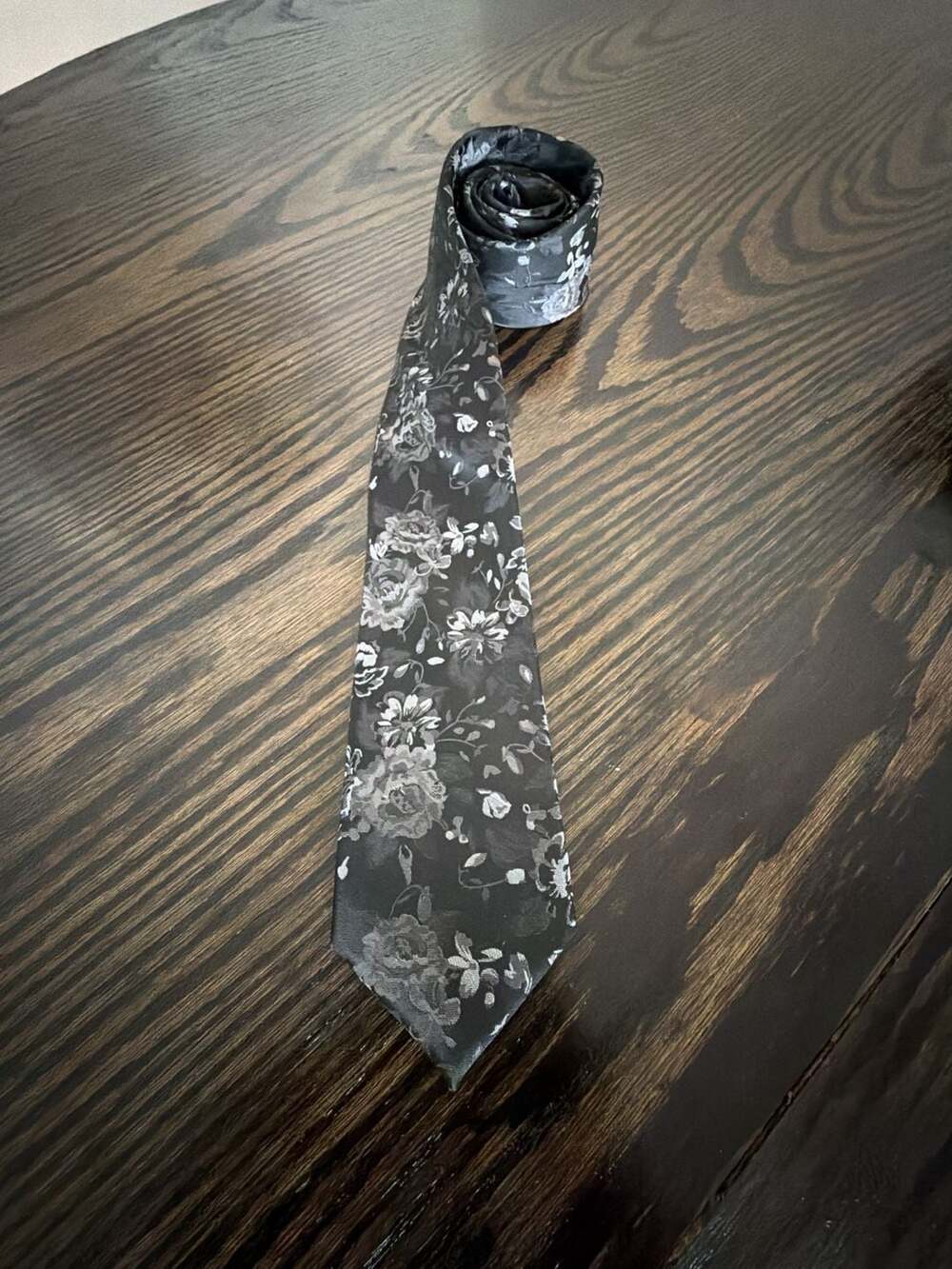 Savile Row Co. Floral Silk Tie Black White